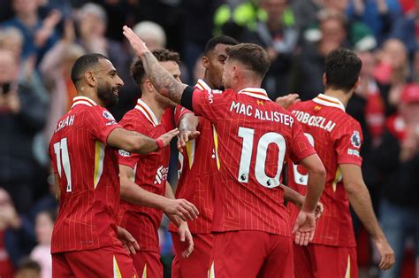 Slot off to winning start at home as Liverpool cruise past Brentford.